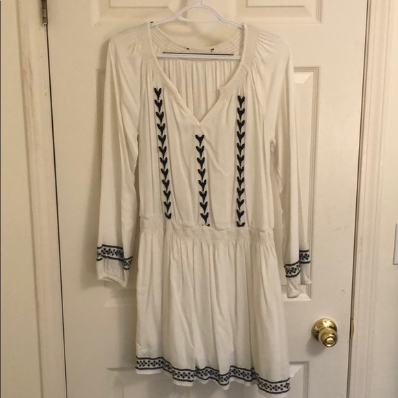 Long Sleeve Dress w/ embroidery - Picture 1 of 4